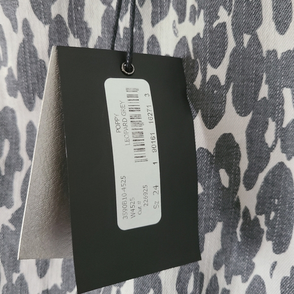 Paige x Rosie HW Poppy Crop Flare - Picture 4 of 6